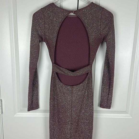WINDSOR OPEN BACK GLITTER LONG SLEEVE MAXI DRESS - Picture 6 of 10
